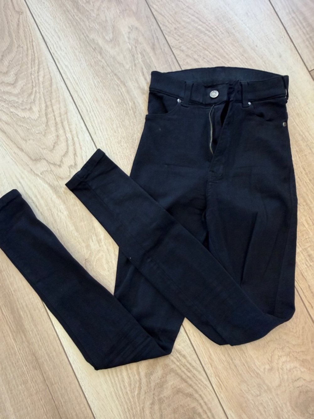 Slim High-Waist Black Skinny Jeans for Women